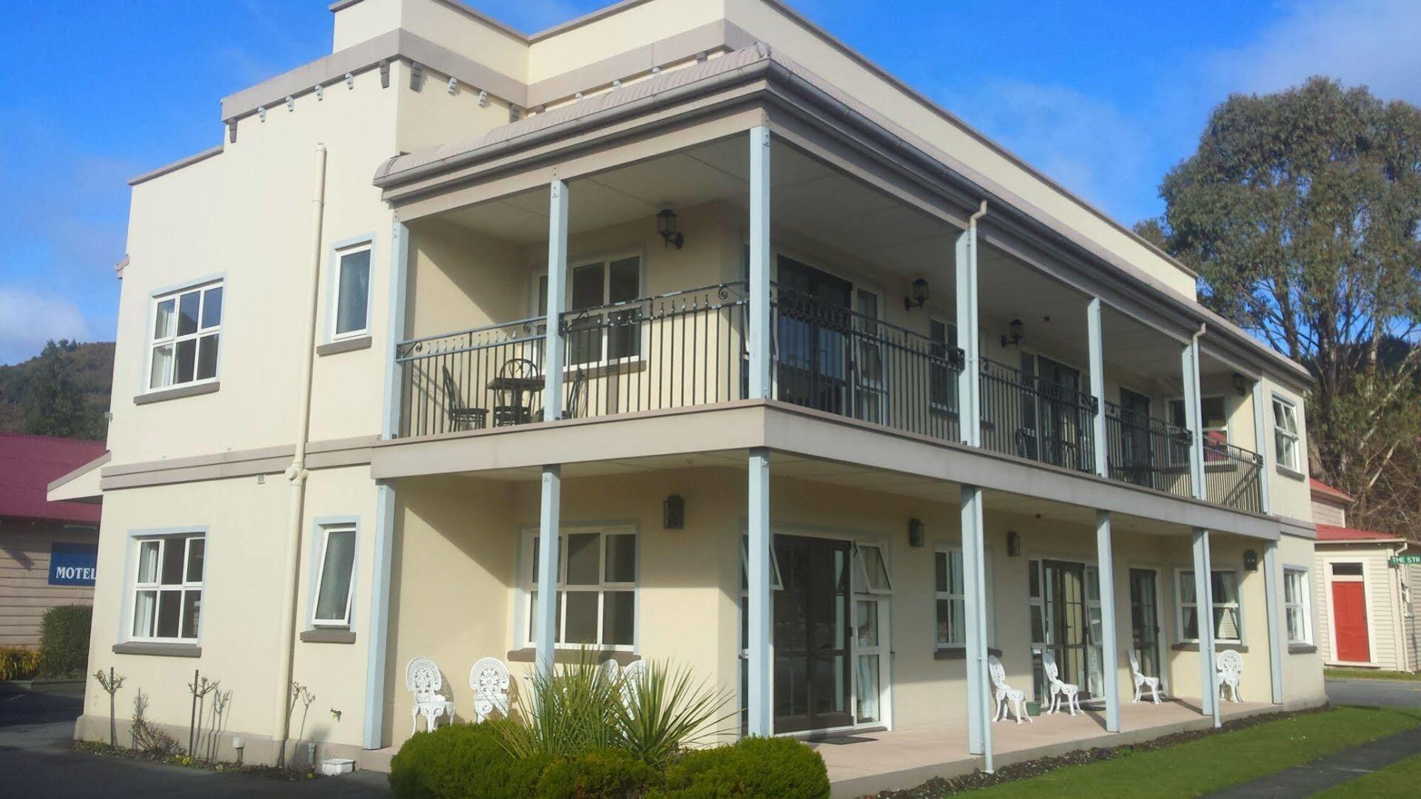 Lantern Court Motel Reefton Exterior photo